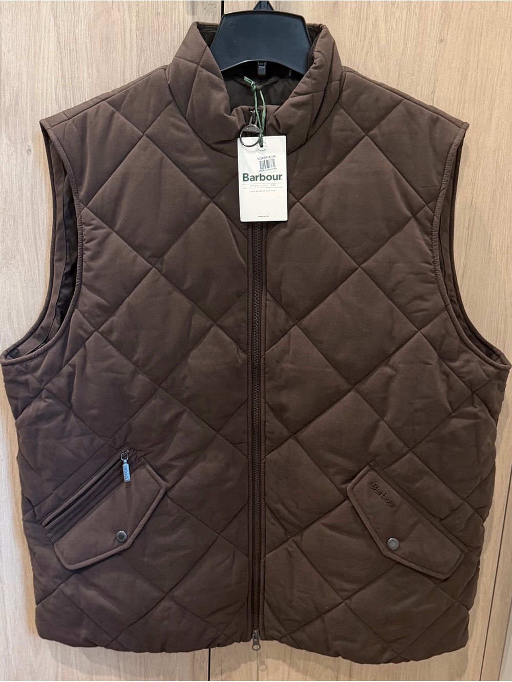 Barbour City Chelsea Quilted Vest. NWTs. Brown. Sz. XXL